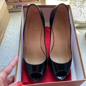 Christian Louboutin Very Prive 120 All Patent Calf size 37